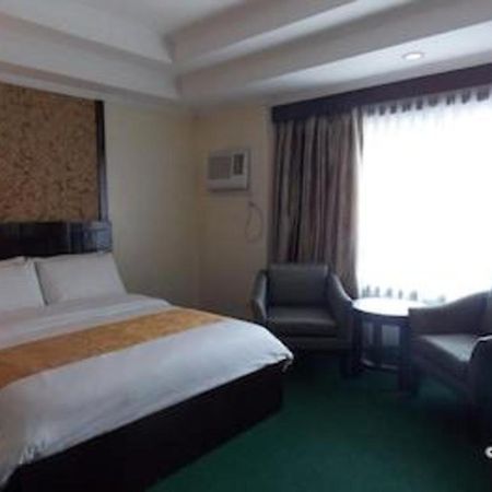 Mo2 Westown Hotel San Juan Bacolod Buitenkant foto