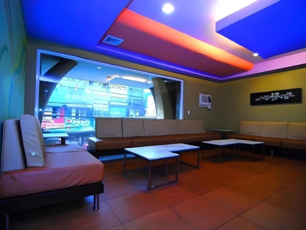 Mo2 Westown Hotel San Juan Bacolod Buitenkant foto