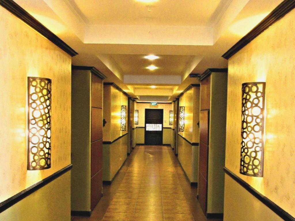Mo2 Westown Hotel San Juan Bacolod Buitenkant foto