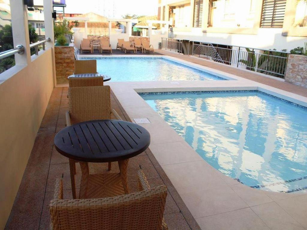 Mo2 Westown Hotel San Juan Bacolod Buitenkant foto