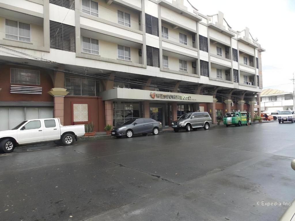 Mo2 Westown Hotel San Juan Bacolod Buitenkant foto
