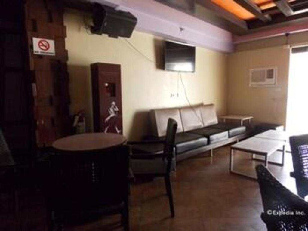 Mo2 Westown Hotel San Juan Bacolod Buitenkant foto
